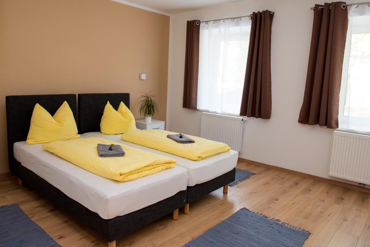Ferienwohnungen Und Zimmer Yassi Spielberg Bei Knittelfeld Kültér fotó