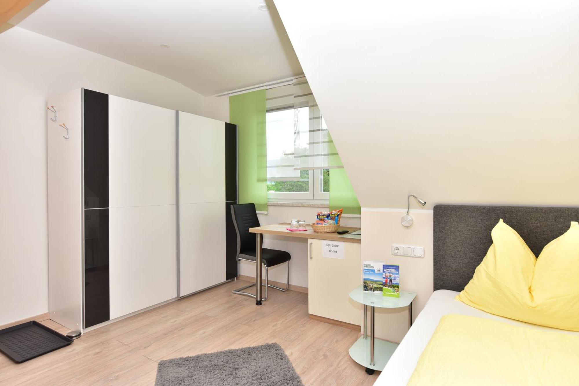 Ferienwohnungen Und Zimmer Yassi Spielberg Bei Knittelfeld Kültér fotó