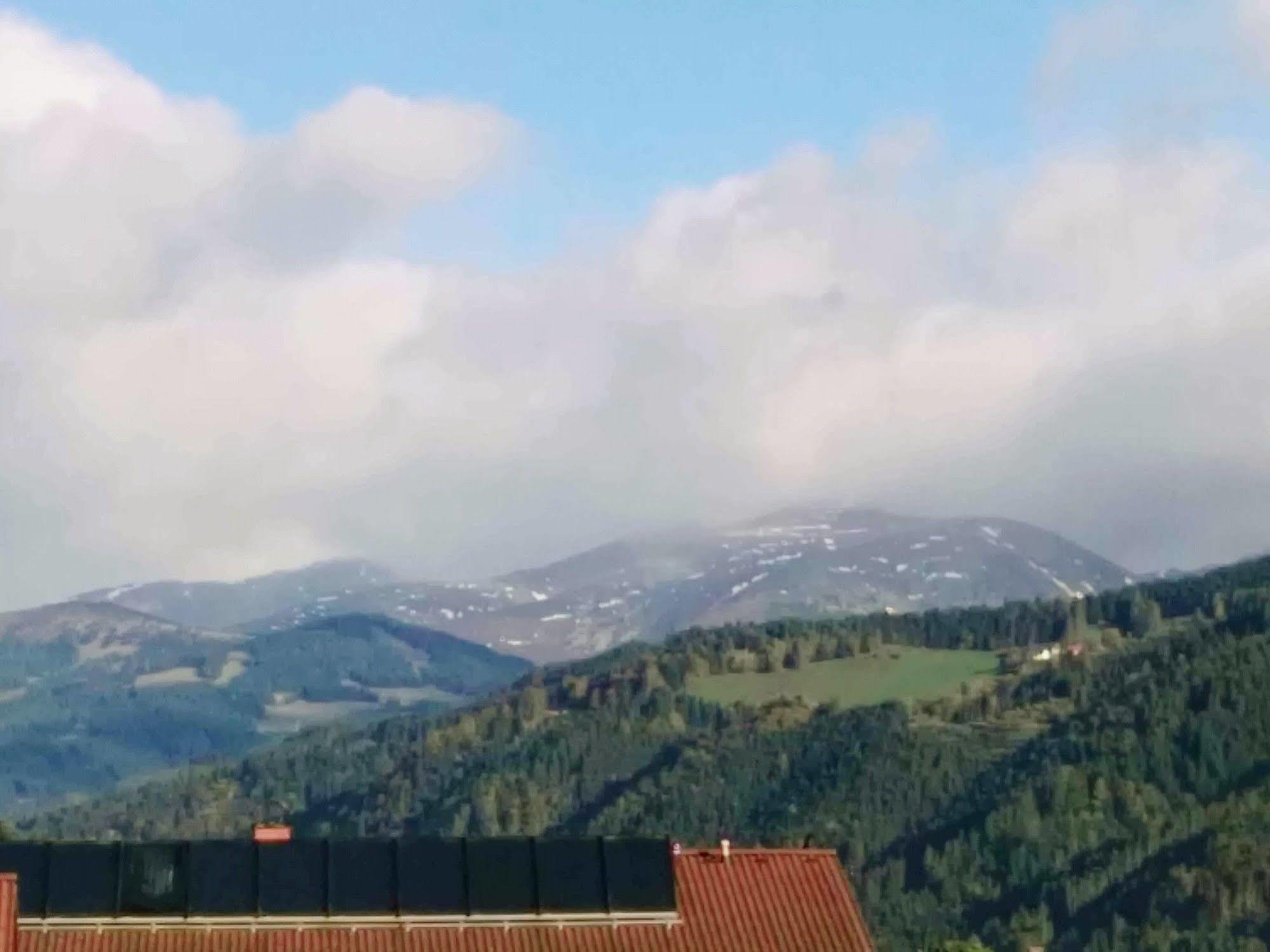 Ferienwohnungen Und Zimmer Yassi Spielberg Bei Knittelfeld Kültér fotó